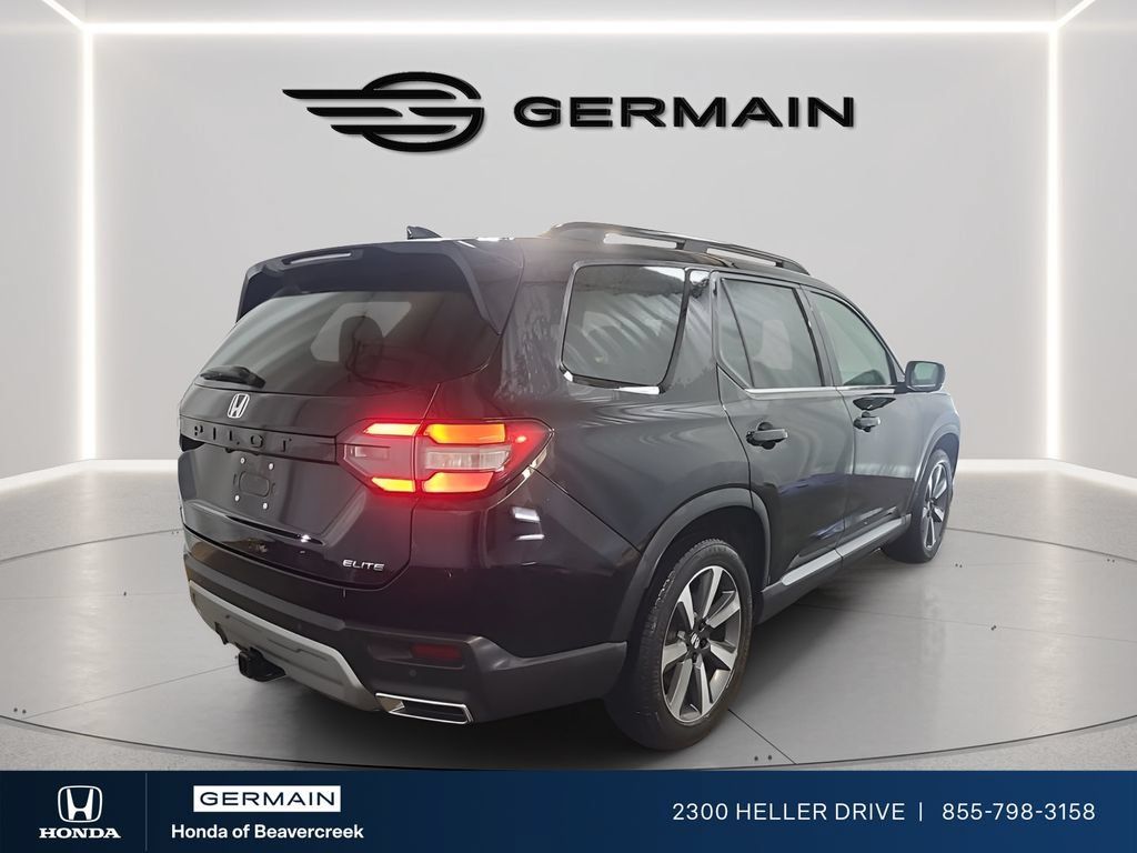 Used 2025 Honda Pilot Elite image 5