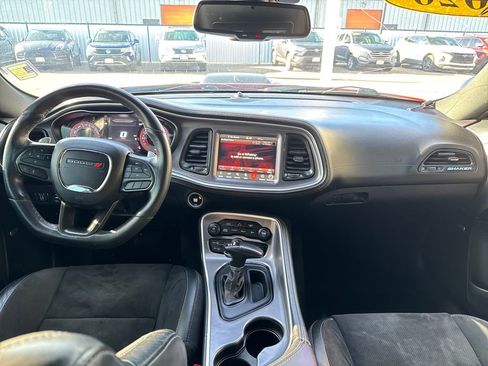 Used 2020 Dodge Challenger R/T Scat Pack w/ Shaker Package image 12