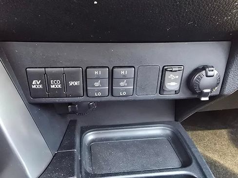 Used 2017 Toyota RAV4 Limited w/ All Weather Liner Package AWD/4WD image 25