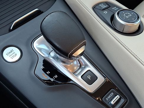 Used 2019 INFINITI QX50 Essential w/ Premium Heat Package AWD/4WD image 17