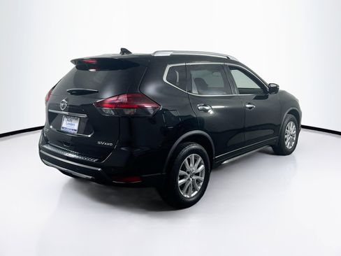 Used 2020 Nissan Rogue SV image 5