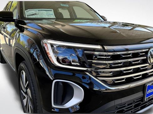 New 2025 Volkswagen Atlas SEL image 29