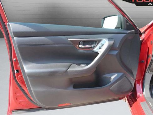 Used 2015 Nissan Altima 2.5 SL w/ Technology Package image 17