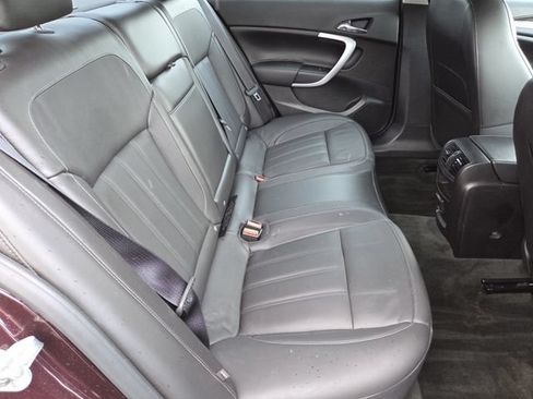 Used 2017 Buick Regal Premium w/ Driver Confidence Package #2 FWD image 21