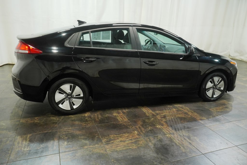 Used 2022 Hyundai Ioniq Blue FWD image 4