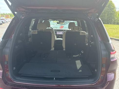 New 2026 Jeep Grand Cherokee L Limited AWD/4WD image 12
