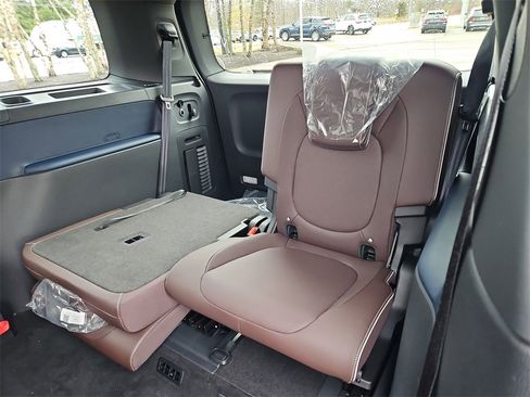 New 2025 Volkswagen ID. Buzz Pro S image 22