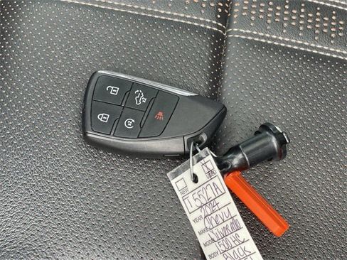 Certified 2024 Chevrolet Silverado 1500 High Country w/ Technology Package image 36