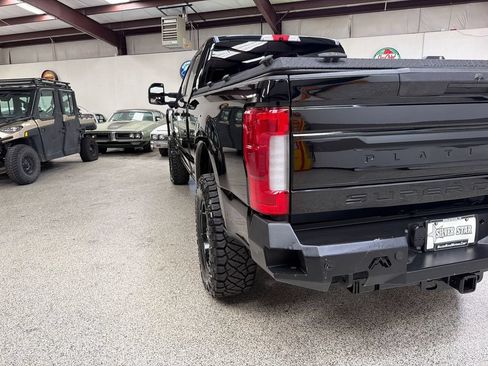 Used 2017 Ford F250 Platinum w/ Platinum Ultimate Package AWD/4WD image 15