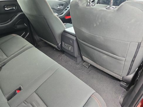 Used 2025 Nissan Frontier PRO-4X w/ Pro Convenience Package image 6