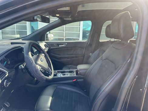 Certified 2024 Ford Edge ST-Line w/ Class II Trailer Tow Package image 6