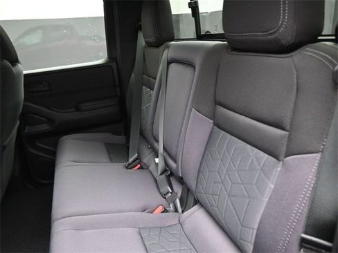New 2026 Nissan Frontier SV image 12