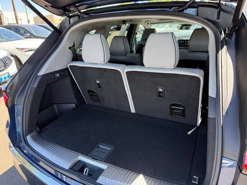 Used 2026 Acura MDX SH-AWD w/ Advance Package image 19