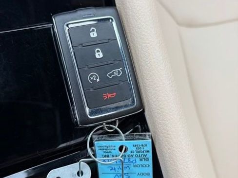 Used 2023 Jeep Grand Cherokee L Limited AWD/4WD image 31
