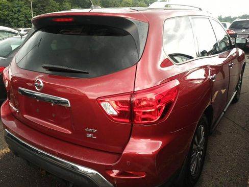Used 2017 Nissan Pathfinder SL w/ SL Premium Package AWD/4WD image 4