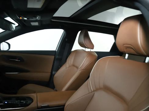 Certified 2025 Toyota Crown Signia AWD/4WD image 20
