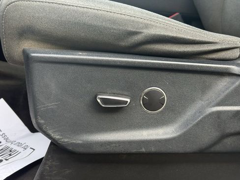 Used 2021 Ford F150 XLT w/ Trailer Tow Package image 12