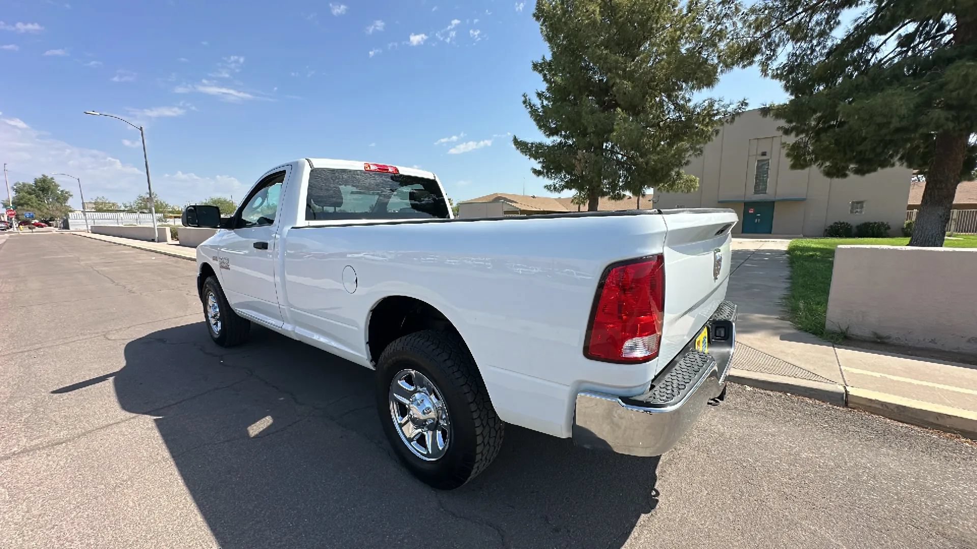 Used 2018 RAM 2500 ST RWD image 2