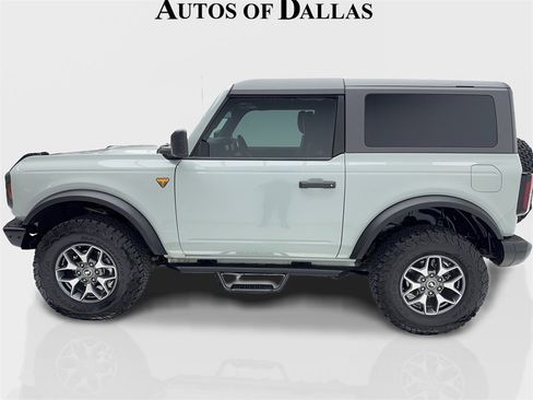 Used 2024 Ford Bronco Badlands image 6