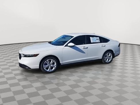 New 2025 Honda Accord LX image 4