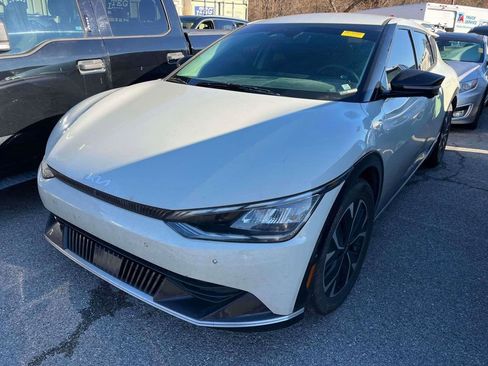 Used 2022 Kia EV6 Wind w/ Wind Technology Package image 4