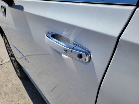 Used 2024 GMC Yukon XL Denali Ultimate image 11