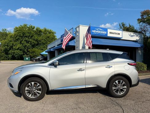 Used 2017 Nissan Murano SV FWD image 17