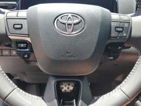 New 2025 Toyota Camry SE image 19