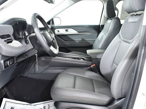 New 2026 Ford Explorer Active w/ Active Comfort Package AWD/4WD image 6
