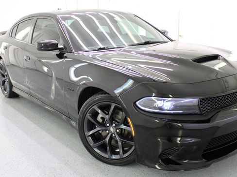 Used 2023 Dodge Charger R/T w/ Blacktop Package RWD image 15