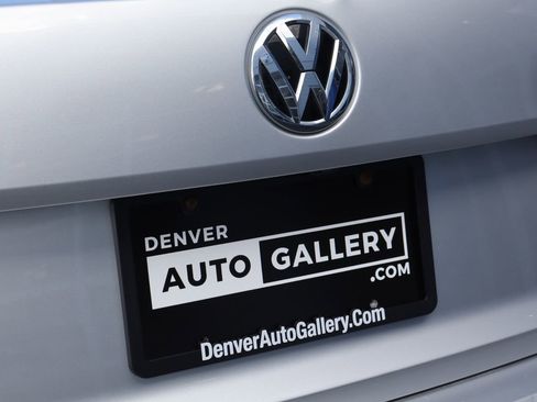 Used 2018 Volkswagen Passat 2.0T R-Line w/ R-Line Lighting Package FWD image 25