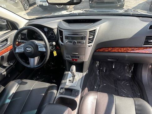 Used 2010 Subaru Outback 3.6R Limited AWD/4WD image 2