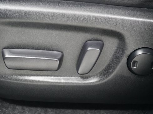 Used 2015 Toyota RAV4 Limited FWD image 13