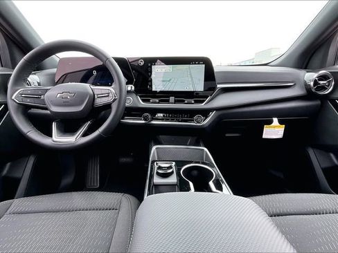 New 2026 Chevrolet Equinox LT FWD image 11