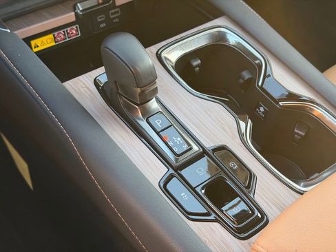 Certified 2025 Lexus RX 350 Premium Plus image 39