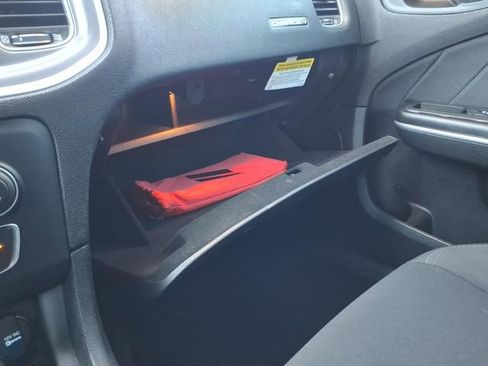 Certified 2019 Dodge Charger Scat Pack w/ Dynamics Package RWD image 24