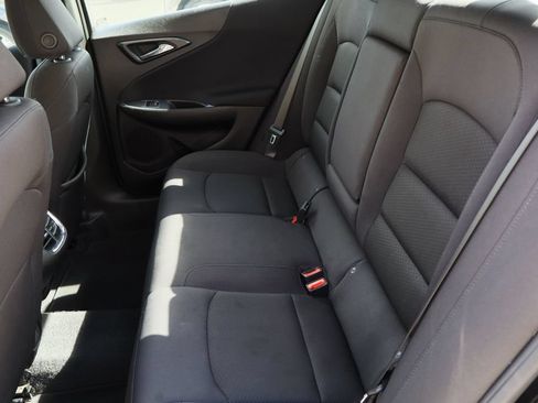 Used 2025 Chevrolet Malibu LT FWD image 23
