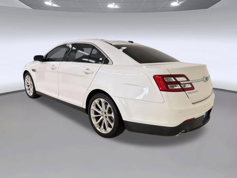 Used 2014 Ford Taurus Limited w/ Equipment Group 301A FWD image 3