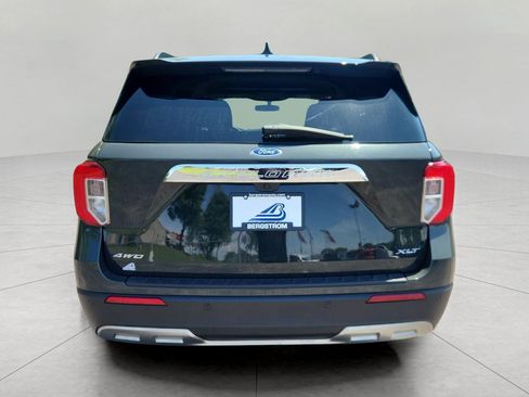 Certified 2024 Ford Explorer XLT w/ Equipment Group 202A AWD/4WD image 7