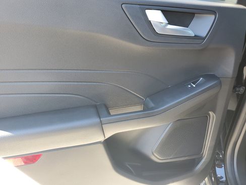 Used 2024 Ford Escape ST-Line w/ Tech Pack #1 image 29