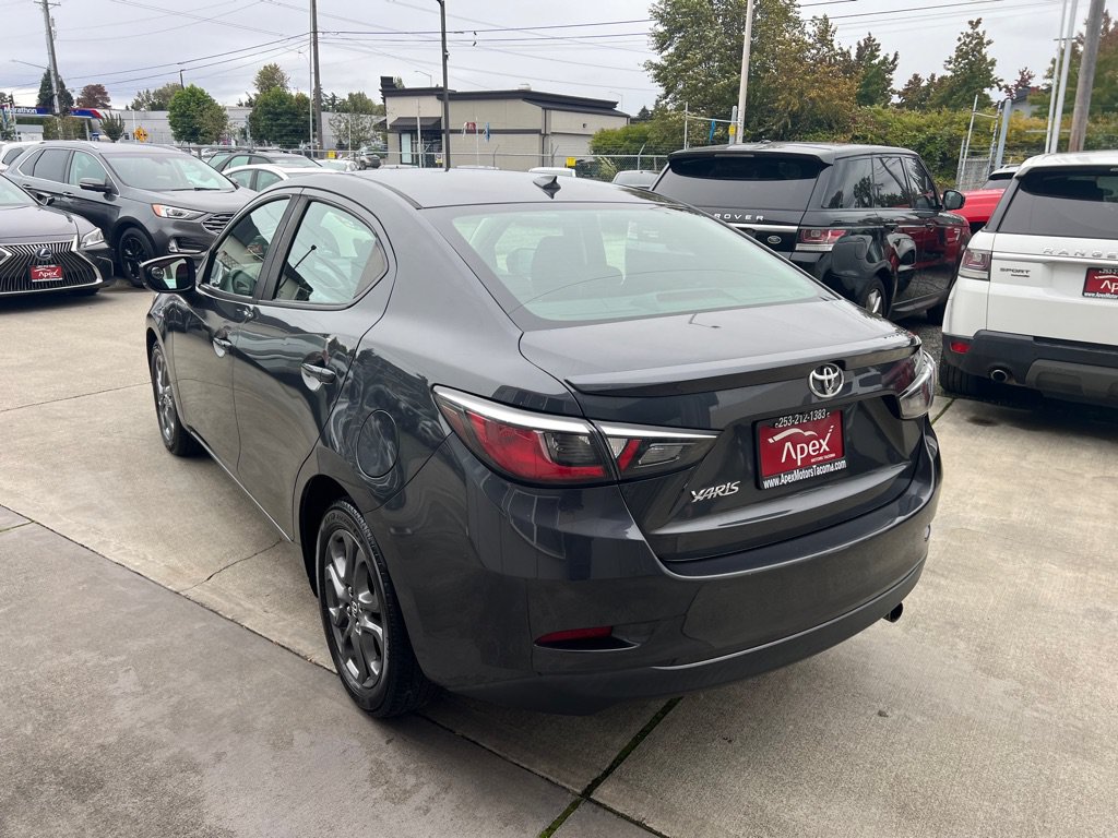 Used 2019 Toyota Yaris LE FWD image 5