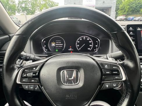 Used 2020 Honda Accord Touring image 18