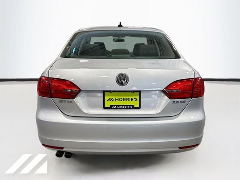 Used 2013 Volkswagen Jetta SE FWD image 6