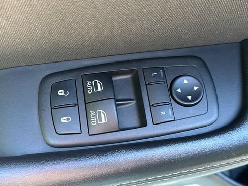 Used 2023 Dodge Challenger SXT RWD image 17