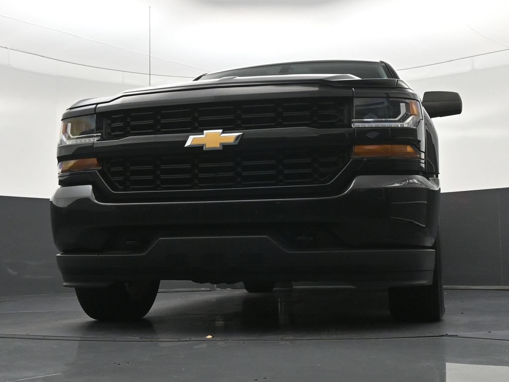 Used 2018 Chevrolet Silverado 1500 Custom RWD image 35