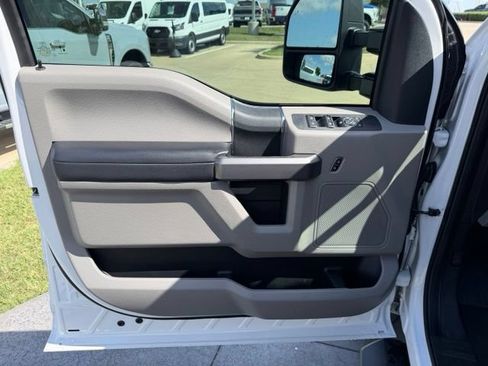 Certified 2020 Ford F250 XLT w/ FX4 Off-Road Package AWD/4WD image 8