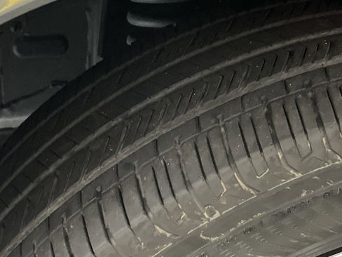 Used 2024 Toyota Tundra Limited image 12