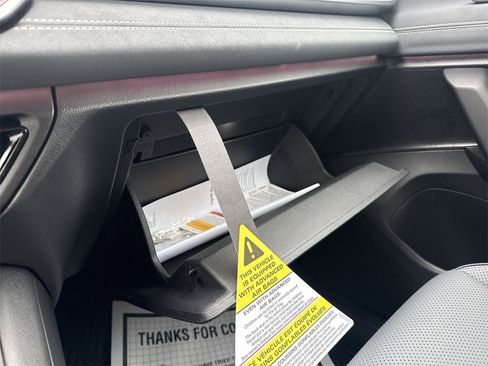 New 2026 Volkswagen Tiguan SE image 41