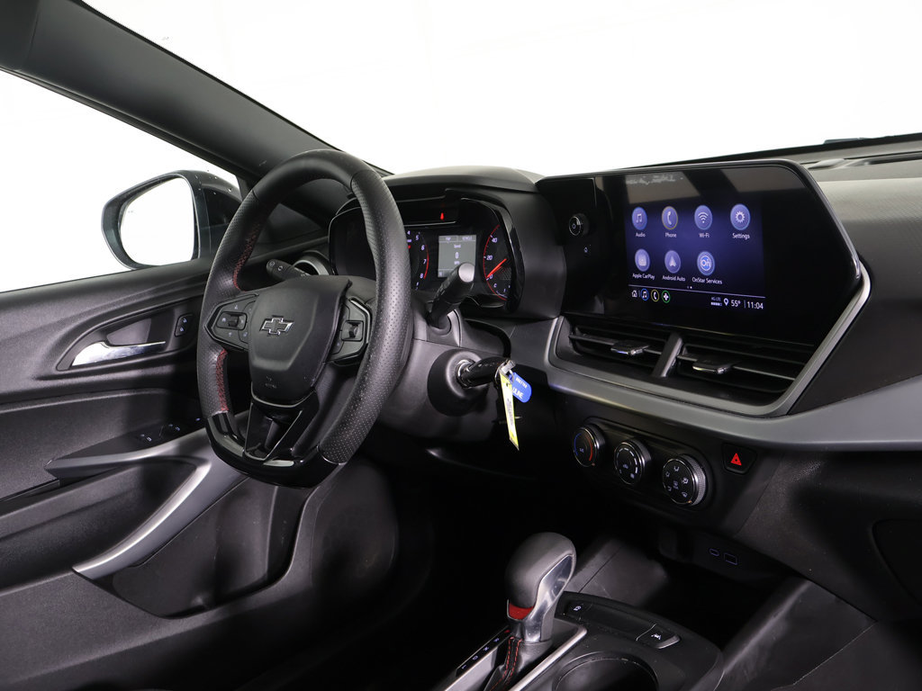 Used 2025 Chevrolet Trax RS w/ Driver Confidence Package FWD image 25
