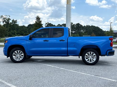 Used 2025 Chevrolet Silverado 1500 Custom image 26